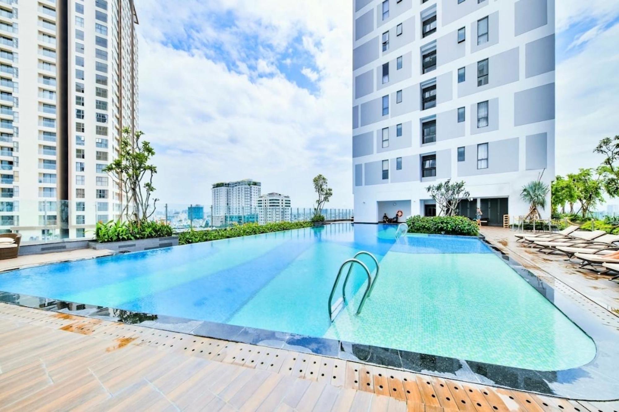 Genius Apartment River Gate Free Pool Ho Chi Minh City Exterior photo